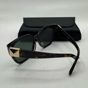 Valentino VA 4111-F sunglasses